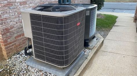 2019 Trane Xr14 And 2017 Bryant Legacy 15 Heat Pumps Youtube