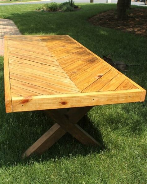 20 Diy Picnic Table Ideas To Build This Summer The Handymans Daughter