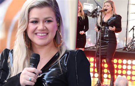 Kelly Clarkson Shows Off Weight Loss Today Show