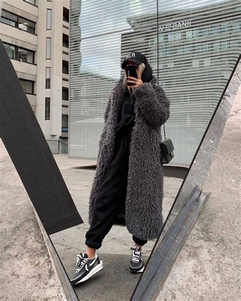 30 Teddy Bear Coat Outfits To Brave The Cold In Style Trnds