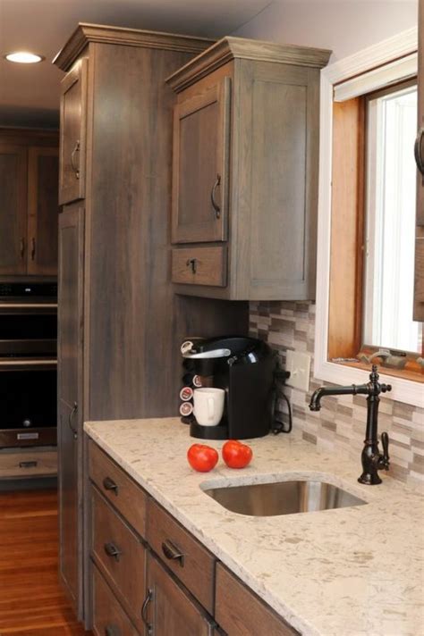 Beautiful Rustic Kitchen With Quartz Countertops Two Level L Shaped