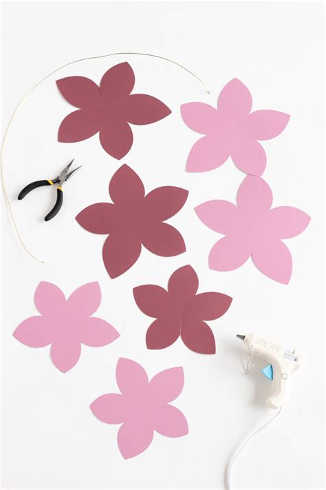 See more ideas about flower template, paper flowers diy, paper flowers. Giant Paper Flowers + Free Silhouette Cut Files!
