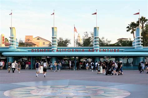 Is Disneyland Busy In March Best Days To Visit