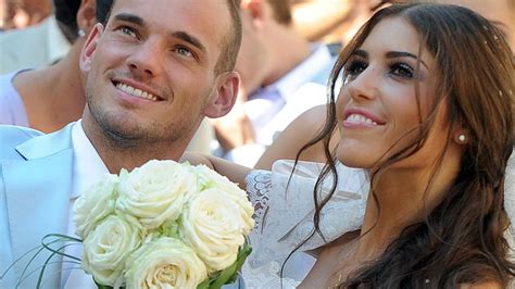 Wesley Sneijder En Yolanthe Sneijder Cabau Gaan Scheiden Achterklap