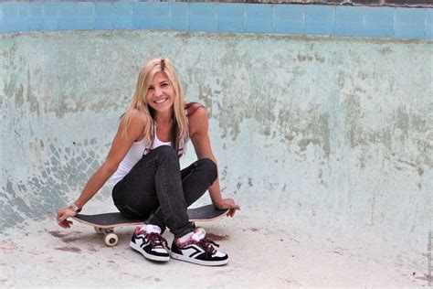 10 Of The Hottest Female Pro Skateboarders