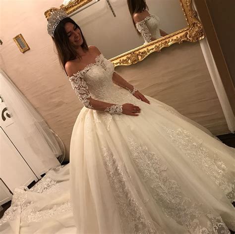 Lace Ball Gowns Princess Luxurious Long Sleeves Wedding Dresses With B
