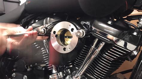 Like a dog sticking its nose out the window, the heavy breather will lap up the dense, cold air that is coming at you. How To Install A Screamin' Eagle Heavy Breather Air ...