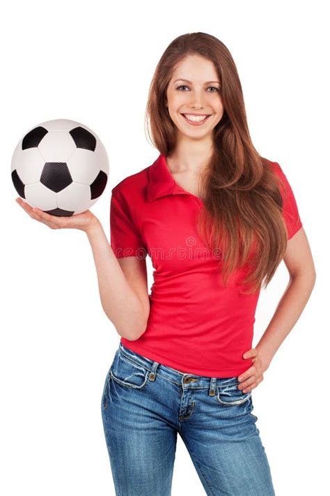 Jeune Femme Posant Avec Du Ballon De Football Sur Un Fond Blanc Image Stock Image Du Beau