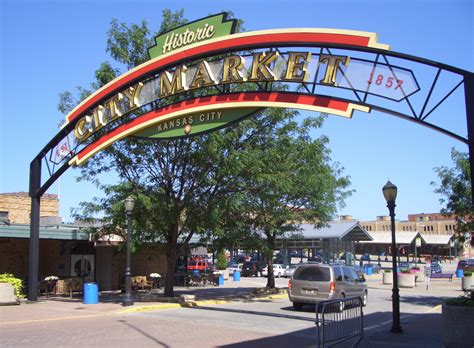 Discover a world of vibrant arts, delicious dining and midwest hospitality at its finest. Where Young Professionals Should Live in Kansas City ...