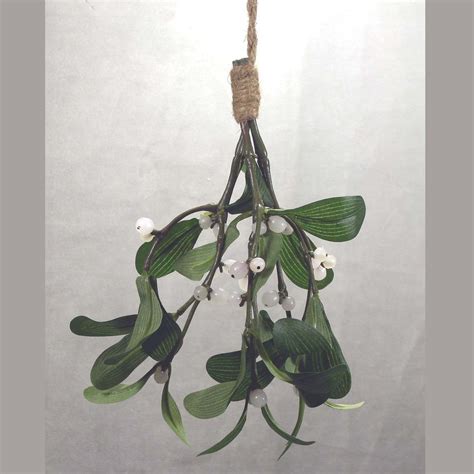 1 Pc Hanging Artificial Mistletoe Bundle With 3 Stems
