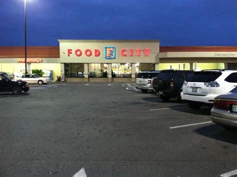 Order food online at food city, bristol with tripadvisor: Food City - Grocery - 100 Bonham Rd, Bristol, VA - Phone ...