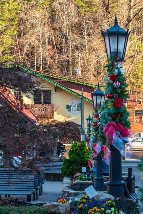 The Most Festive Christmas Towns In America Amazing Places