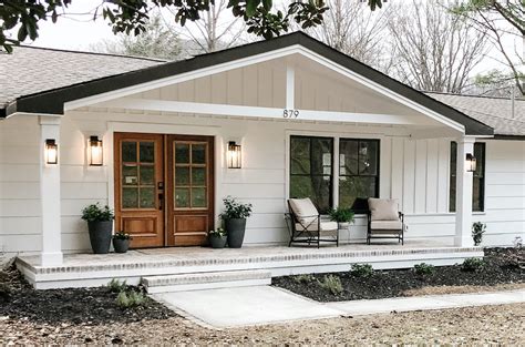 17 Front Porch Ideas For Ranch Style Homes 2023