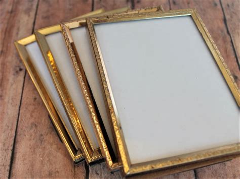 Vintage 3x4 Metal Gold Brass Colored Photo Picture Frame Set Of 4 Frames Two Different Patterns