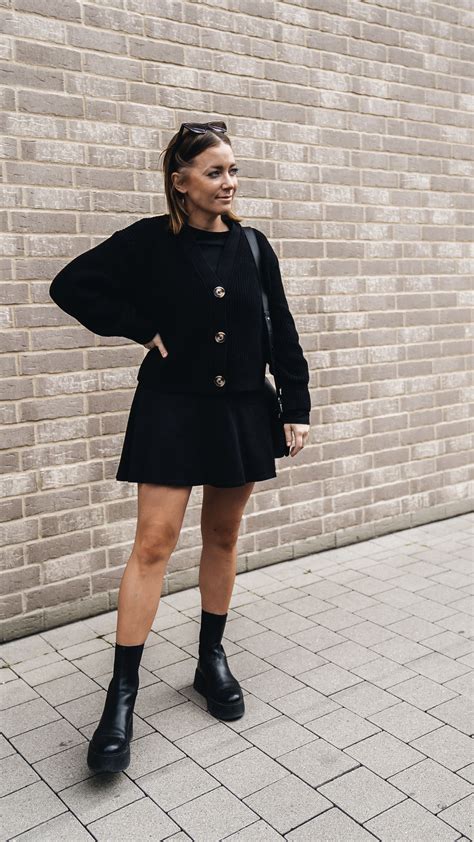Spring Outfit 2021 Women in 2021 | Minimalistisches outfit, Outfit inspirationen, Schwarzes outfit