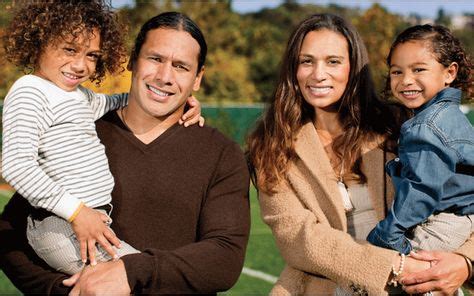 Troy Polamalu And His Relationship With Wife Theodora Holmes Details