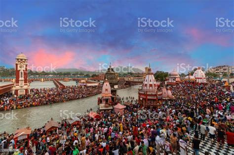 Har Ki Pauri Is A Famous Ghat On The Banks Of The Ganges In Haridwar