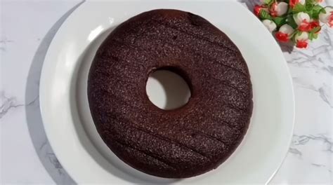 Bolu kukus adalah kue tradisional khas indonesia yang digemari banyak orang karena memiliki rasa sangat enak dan juga lembut. Bolu Kukus Chocolatos 1 Telur / Resep Bolu Kukus ...