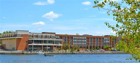 Best western | your favorite hotel brand in manhattan. Best Western Captain's Quarters | Oswego New York