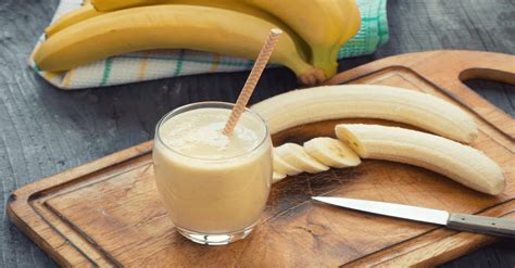 Health Benefits Associated With Eating Bananas Regularly
