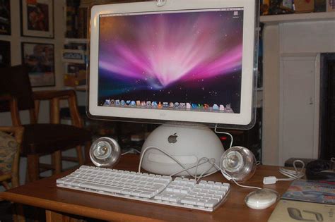 Today In Apple History Apple Launches 20 Inch Imac G4 Its Biggest Yet