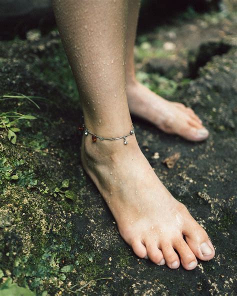 Show Your Toes The Health Benefits Of Grounding Medium
