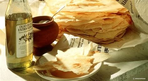 Carasau Bread Recipe Recipes Italian Recipes Traditional Gourmet