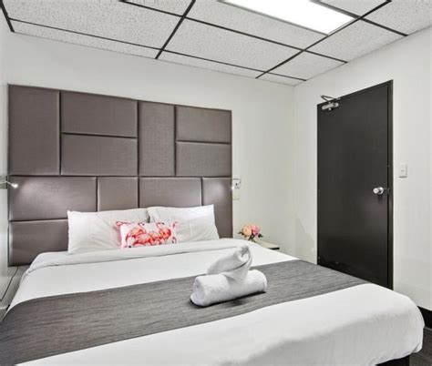 Banking has never been this easy. KING ROOM - Adelaide Accomodation | Cosmo On Bank