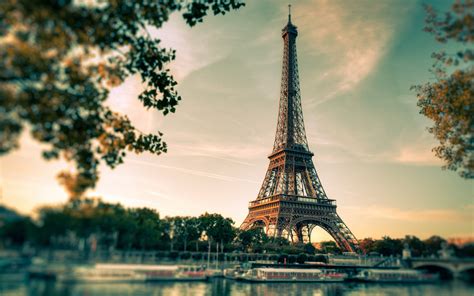 New Paris Eiffel Tower Full High Definiiton Wallpaper Picture Image