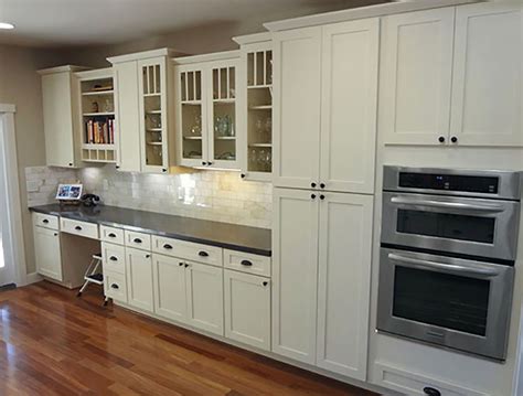 Nice White Shaker Kitchen Cabinets Mit Bildern Küchen Shaker Stil