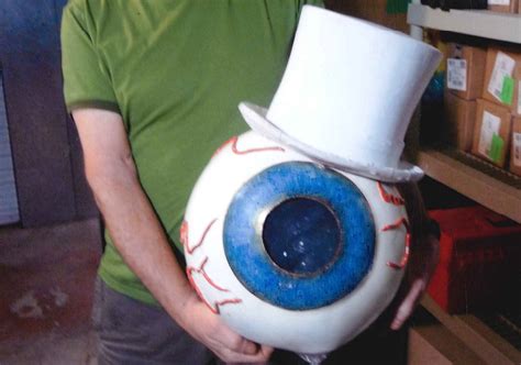 Have You Seen This Giant Eyeball Wearing A Top Hat Police Want To Know