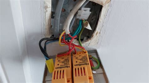 2 Gang Light Switch Problem And Earthing Back Box Query Diynot Forums