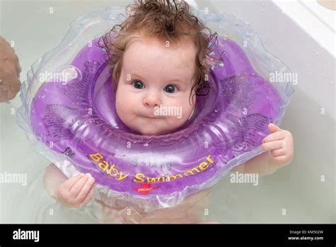 Neck Ring Swimming Hi Res Stock Photography And Images Alamy