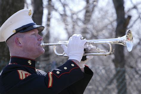 How To Play A Bugle