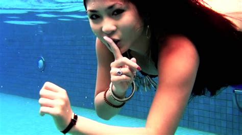 Syrena Mermaiding To Trains Mermaid Youtube