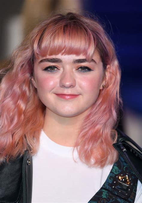 Maisie Williams With Cropped Pink Bangs Celebrity Bangs Popsugar