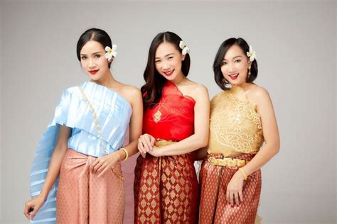 Thai style beauty #thaidress #formalthaicostume #by #napasstudio