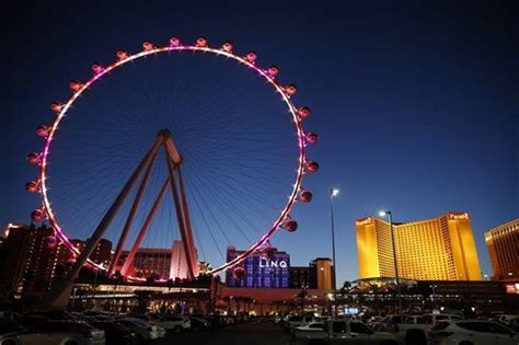 Couples Ferris Wheel Sex Doesnt Stay In Las Vegas