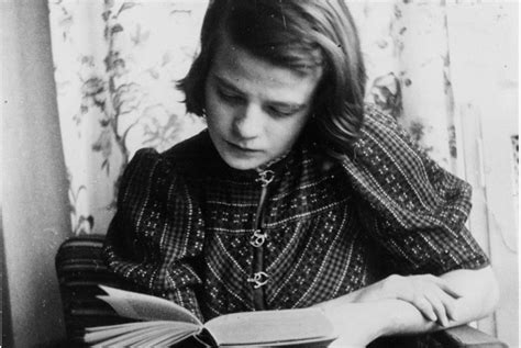 Both said their activities had only one purpose: THE WHITE ROSE Sophie Scholl — What'shername