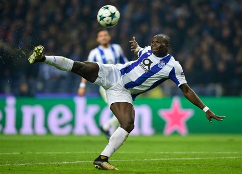 Vincent aboubakar plays for portugal league team fc porto and the cameroon national team in pro evolution soccer 2016. FC Porto : Vincent Aboubakar veut faire ses valises ...