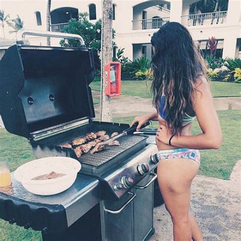 These Hot Girls With Bbq Will Make You Happy And Hungry Pics