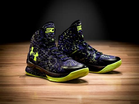 Along with the new shoes, curry got an updated look to his brand logo. Under Armour Curry One 'Dark Matter' All-Star PE (KICKS)