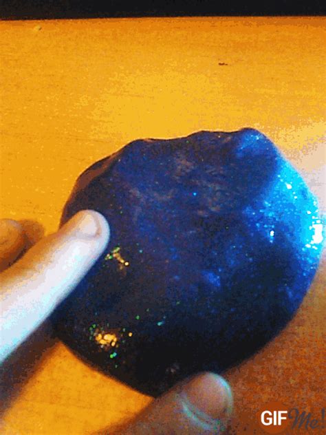 Biscoff cookies oreos crunchy peanut butter cookies (like nutter butters) crunchy chocolate chip cookies sugar cookies graham crackers gingersnaps oatmeal cookies (no raisins). More slime gifs... This time of the half-failed slime. | 💙Slime Amino💙 Amino