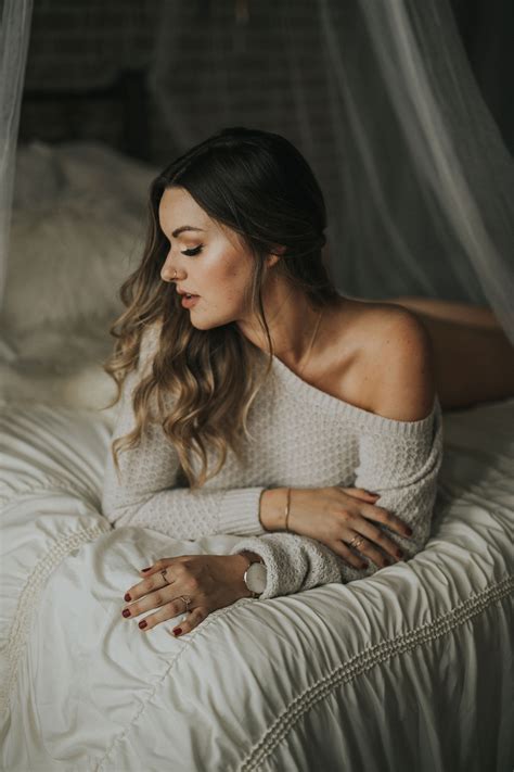 13 Surprising Reasons To Have A Boudoir Session Sympl