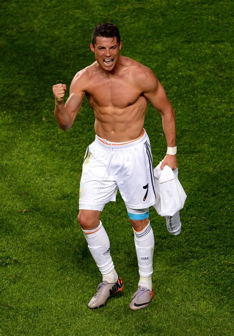 Icymi Cristiano Ronaldo Goes Shirtless After Scoring Attitude