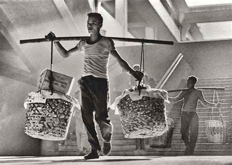 Fan Hos Striking Street Photography Of Hong Kong In The 1950s And 1960s