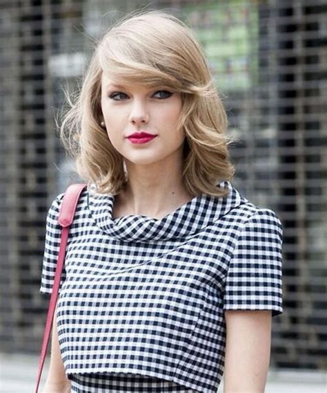 So Stunning Taylor Swift Side Swept Bangs 2015 Styles Time Taylor