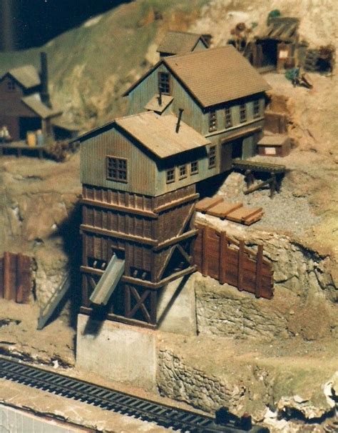Routing A Spur Line To A Hillside Coal Mine Adds Function To A Layout