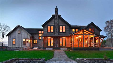 Mansion Monday A Stunning Modern Farmhouse In Candia