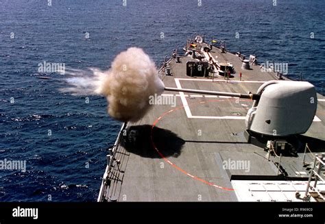 5 Inch Naval Gun Hi Res Stock Photography And Images Alamy